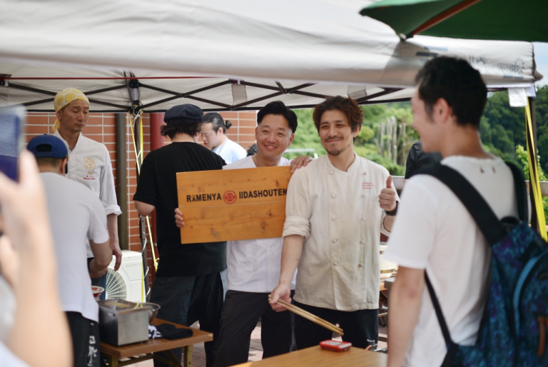 ラーメンが世界の架け橋に! 「飯田商店」らカリスマ店主たちが、難民支援チャリティーイベントを開催 | Do well by doing good.jp