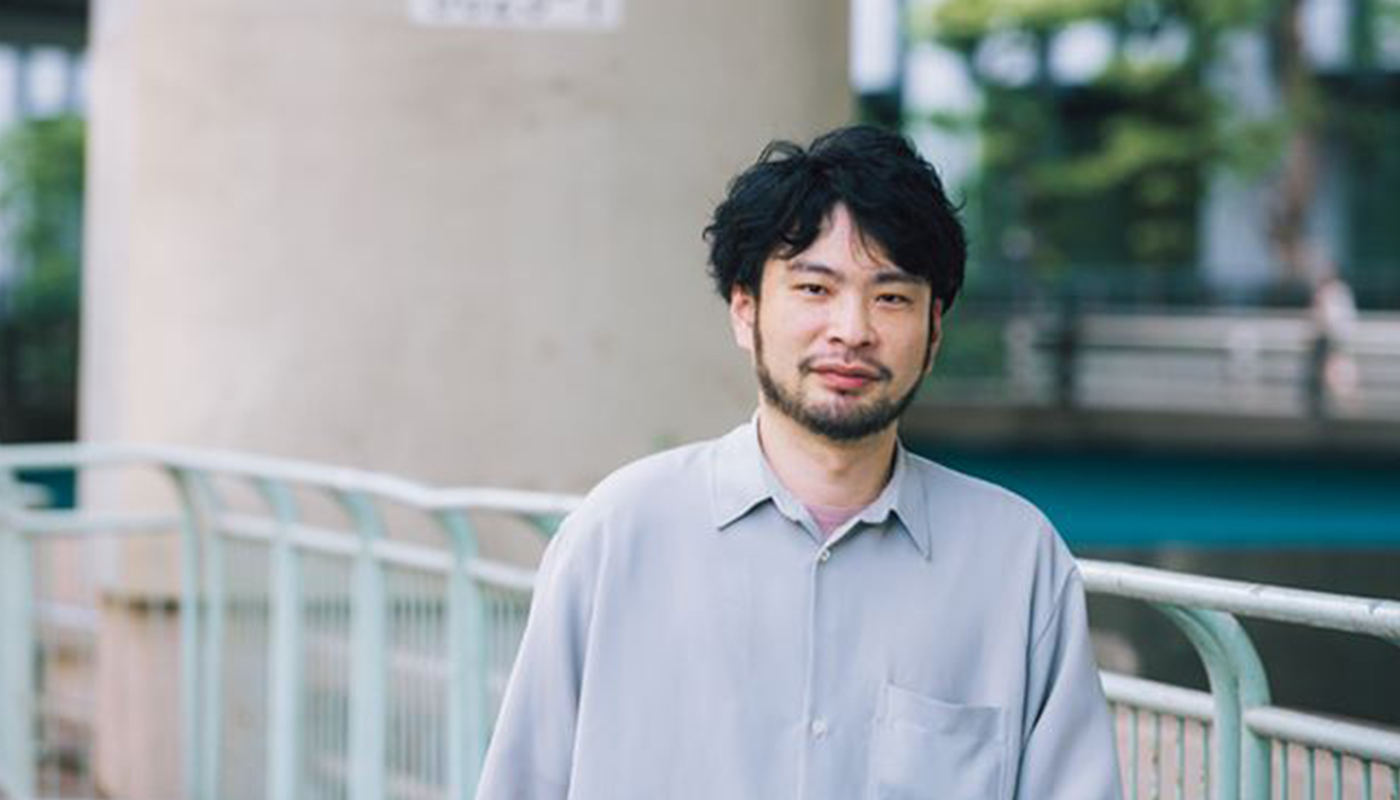 作家・小川哲が小説『地図と拳』から考えた、戦争のメカニズムと平和のつくりかた